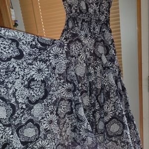 Ladies black and white Grace Element fit and flare dress size small excellent co